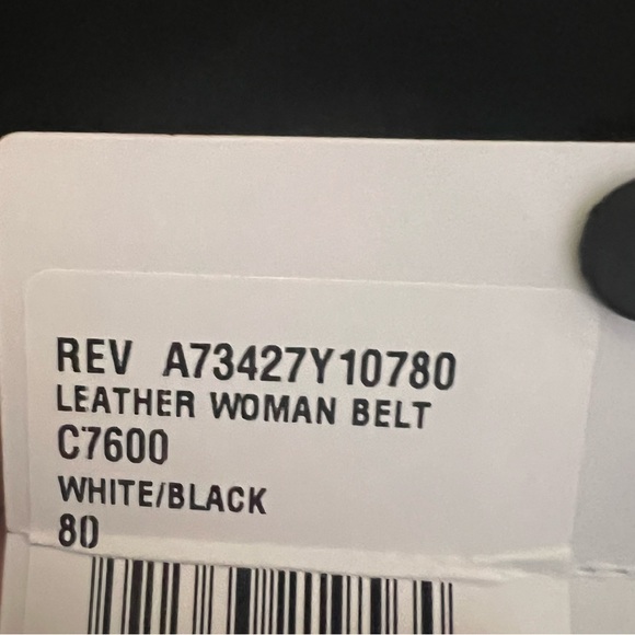 CHANEL ❤️🔥❤️🔥NEW CC LOGO REVERSIBLE BLACK AND WHITE LEATHER BELT Size 80 - Picture 15 of 16